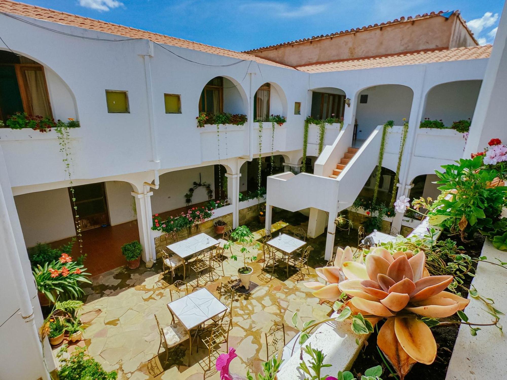 Hotel Casablanca Samaipata Exterior photo